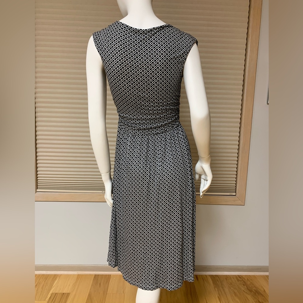 Charter Club Women’s Dress Size M 100% Modal Some pilling on inside lining - Picture 2 of 7